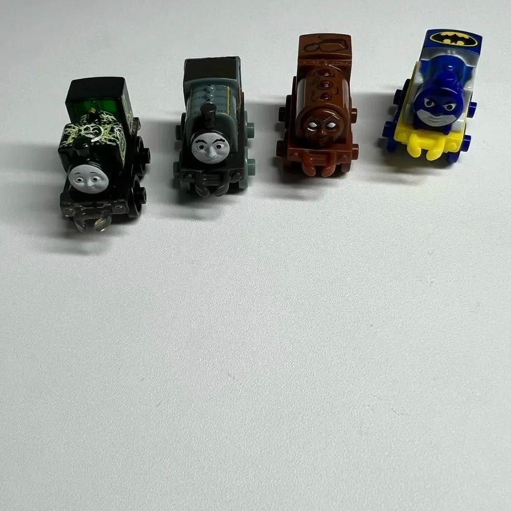 Thomas the Train DC Super Friends Character (4 Pack)